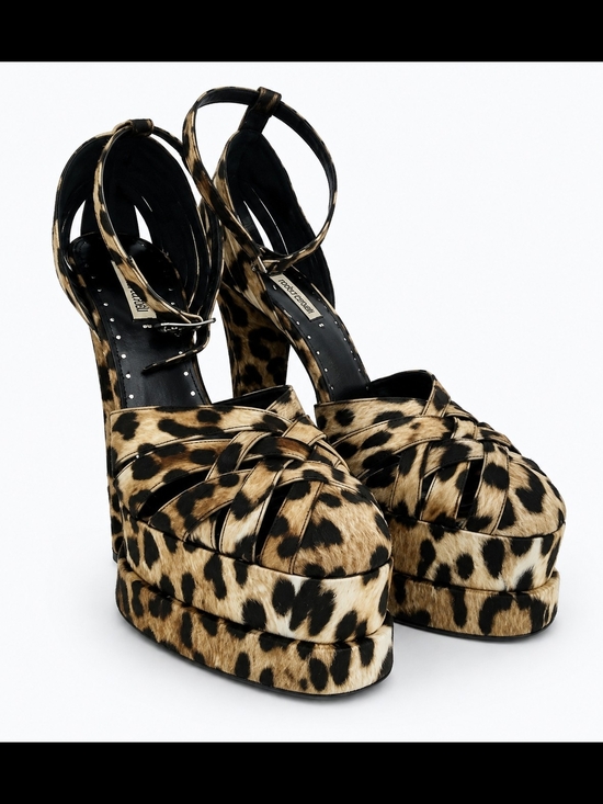 Roberto Cavalli Shoes - Roberto Cavalli Leopard Print Platform Pumps with Ankle Strap 8W